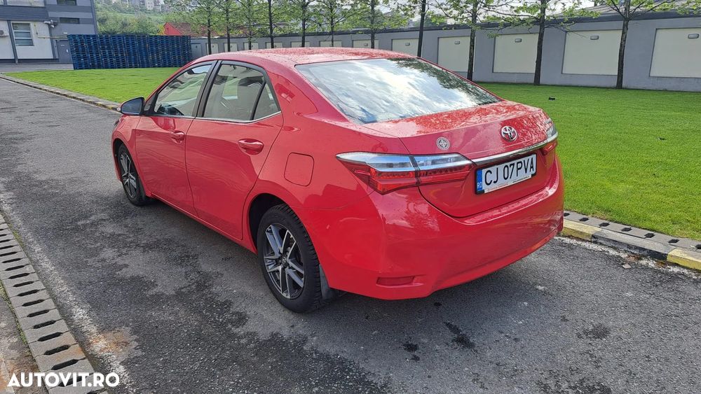 Toyota Corolla 1.4 D-4D Sol - 8