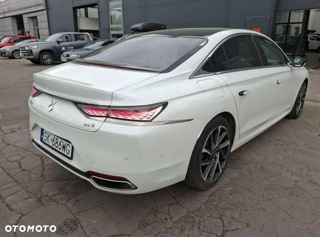 DS Automobiles N°8 - 4