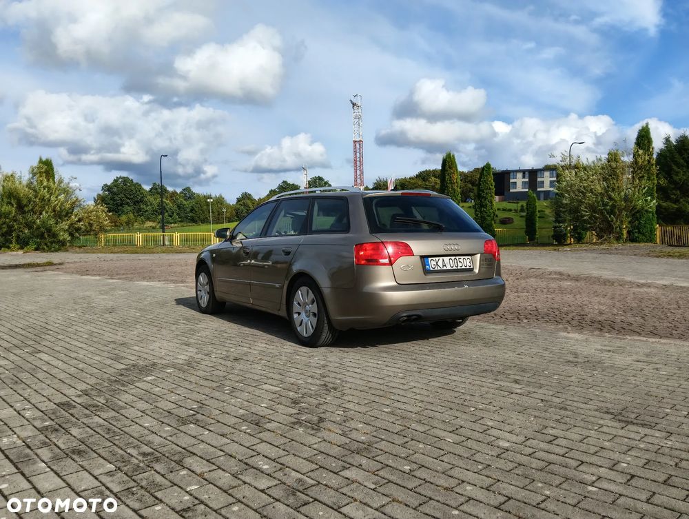 Audi A4 Avant 2.0 TDI - 4