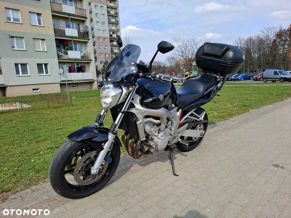Yamaha FZ6 - 8