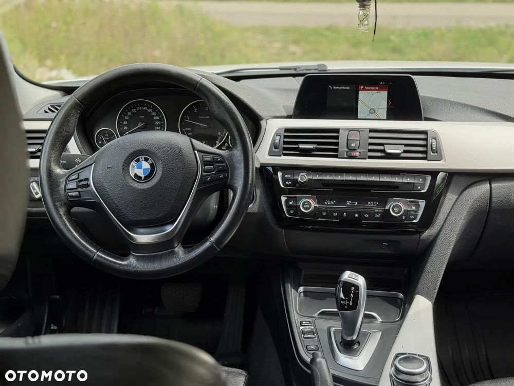 BMW Seria 3 318d - 17