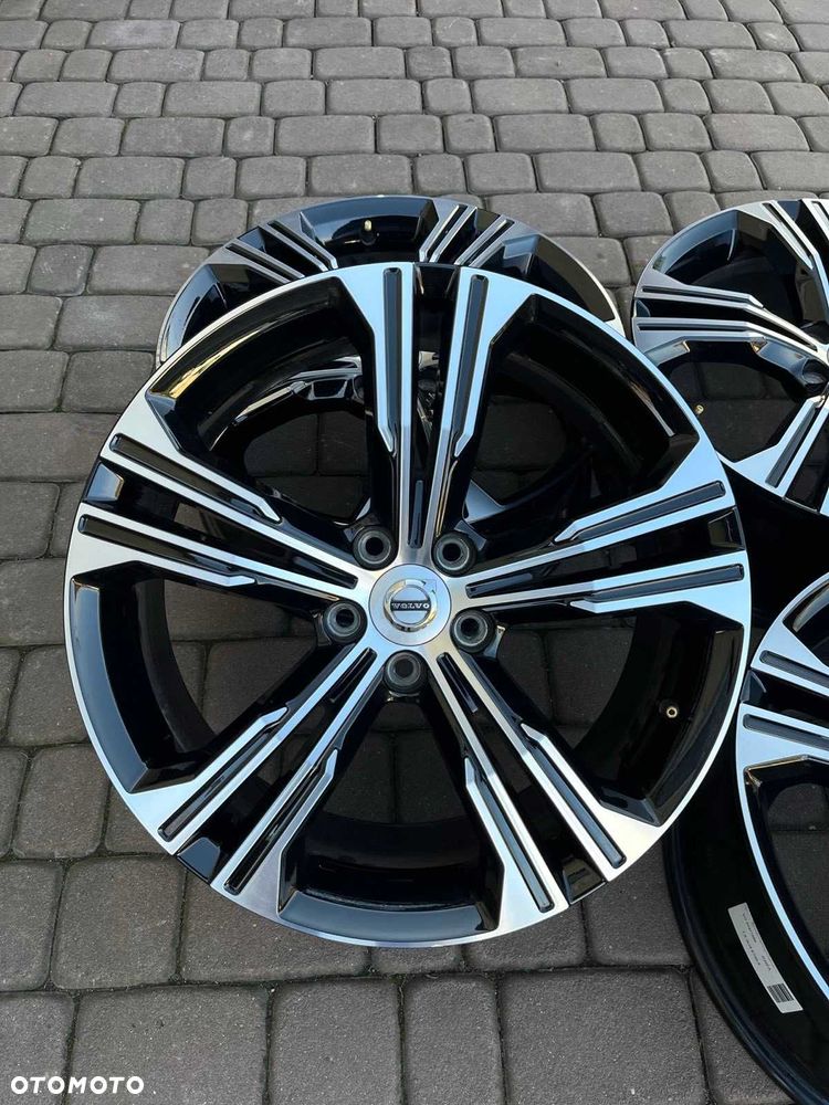 Oryginalne alufelgi Volvo 5x108 19 cali XC60 XC40 Bicolor R-Design