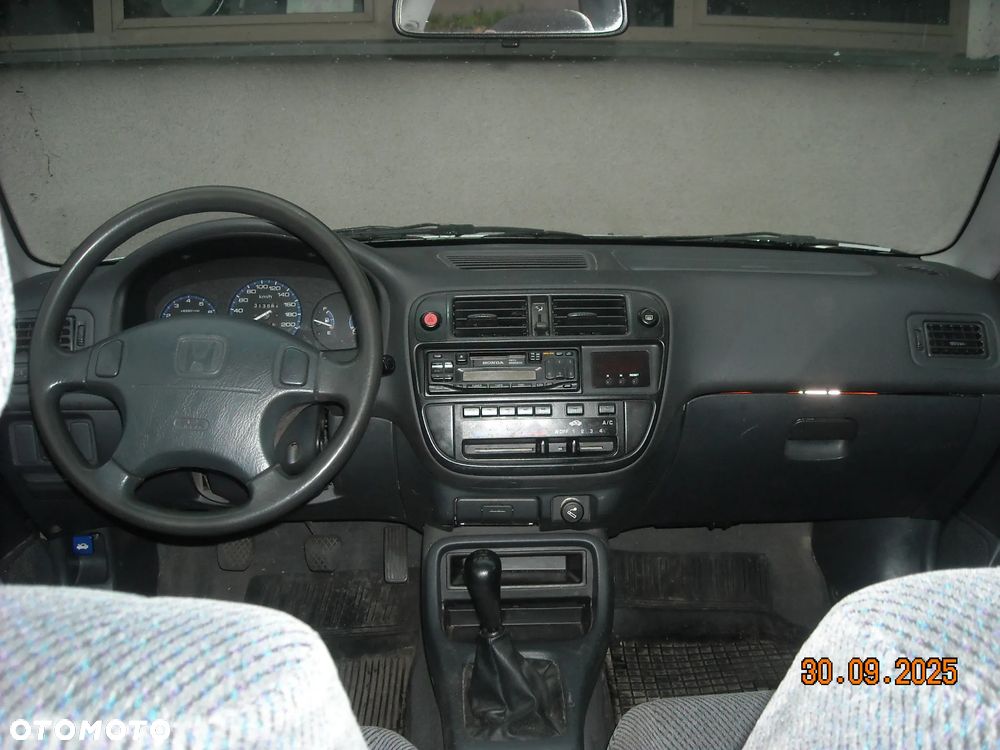 Honda Civic 1.4i S - 6