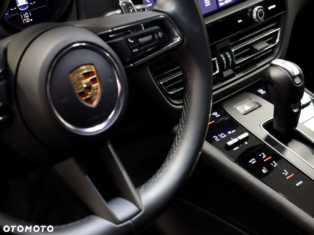 Porsche Macan Standard - 22