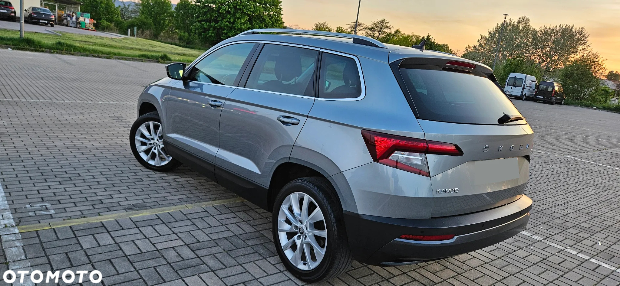 Skoda Karoq 1.0 TSI Edition 130 - 4