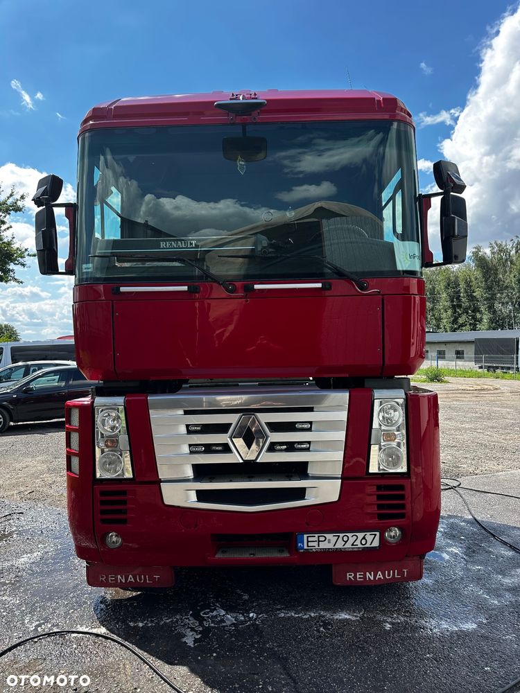 Renault MAGNUM - 7