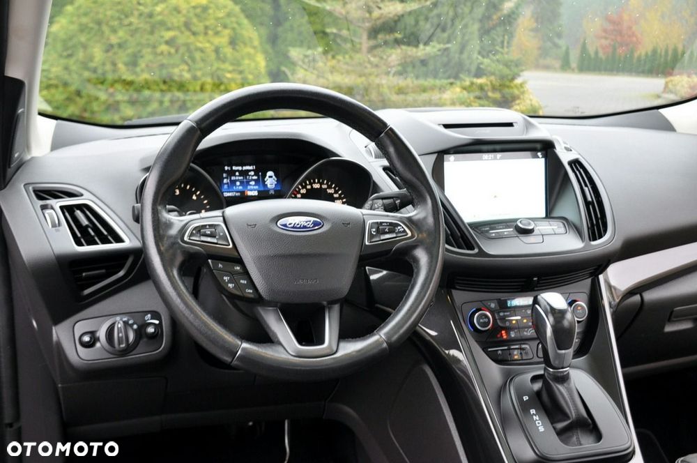 Ford Kuga - 28
