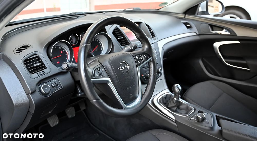 Opel Insignia 1.6 - 17