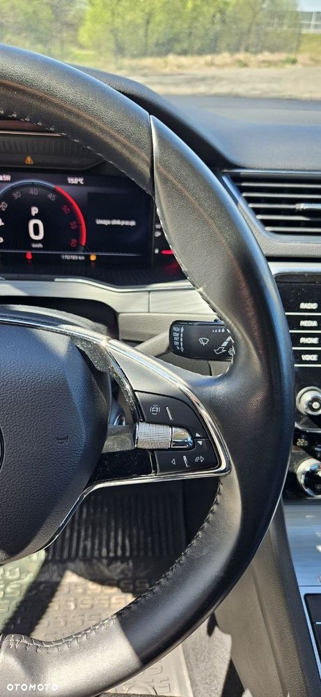 Skoda Superb 2.0 TDI SCR Ambition DSG - 29