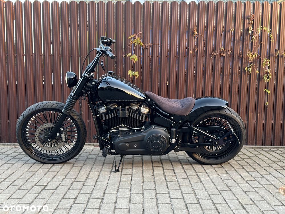 Harley-Davidson Softail Street Bob - 6