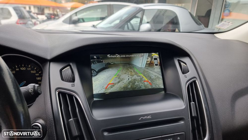 Ford Focus 1.0 EcoBoost Titanium - 17