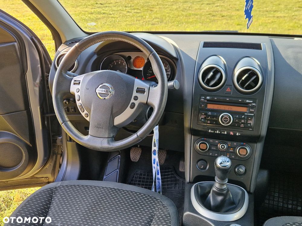 Nissan Qashqai 2.0 4 x 4 tekna - 14