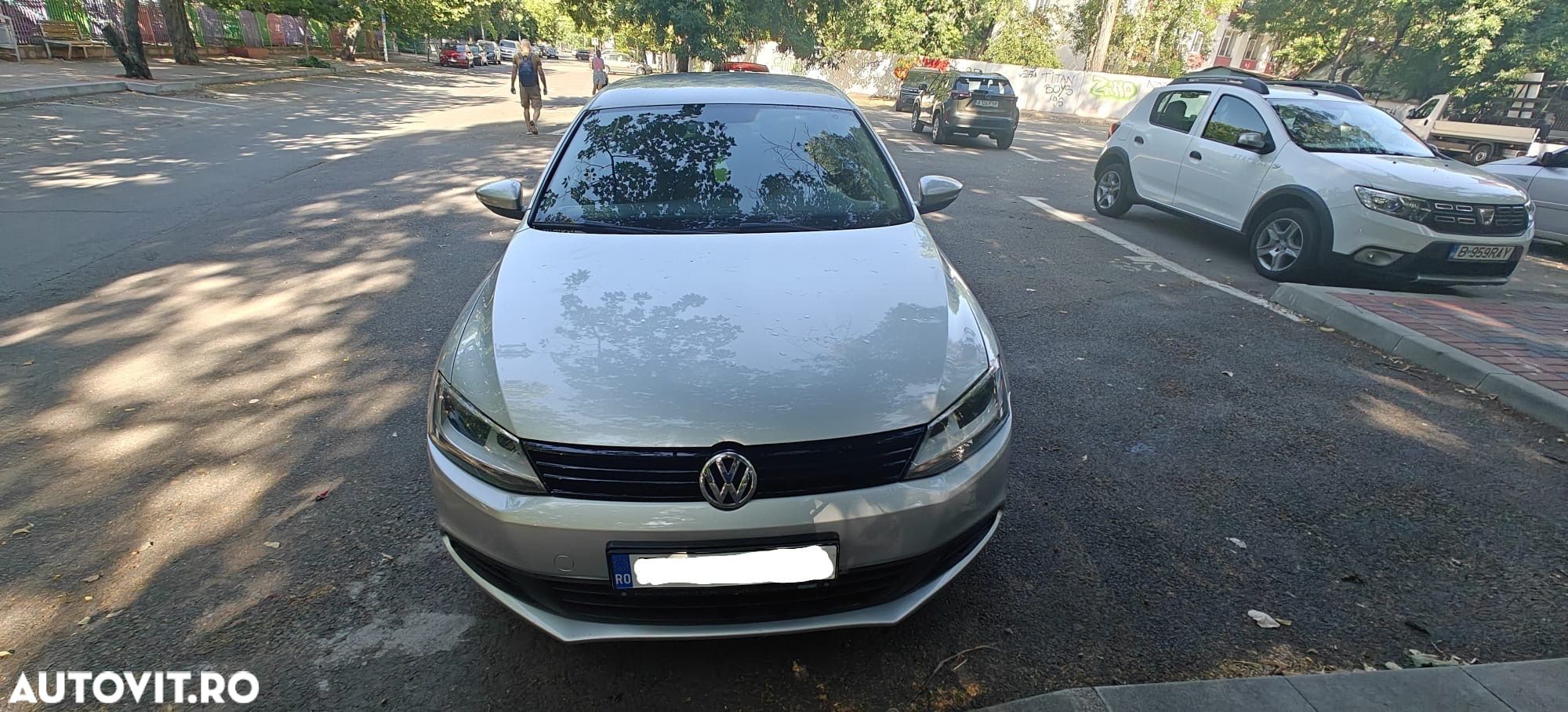 Volkswagen Jetta 1.6 TDI DPF Trendline - 1