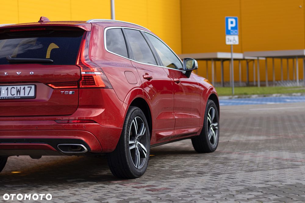 Volvo XC 60 T5 AWD R-Design - 17