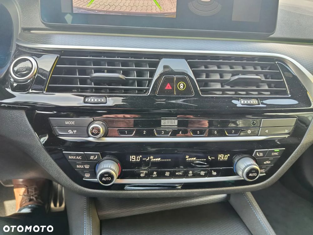 BMW Seria 5 530e xDrive - 6
