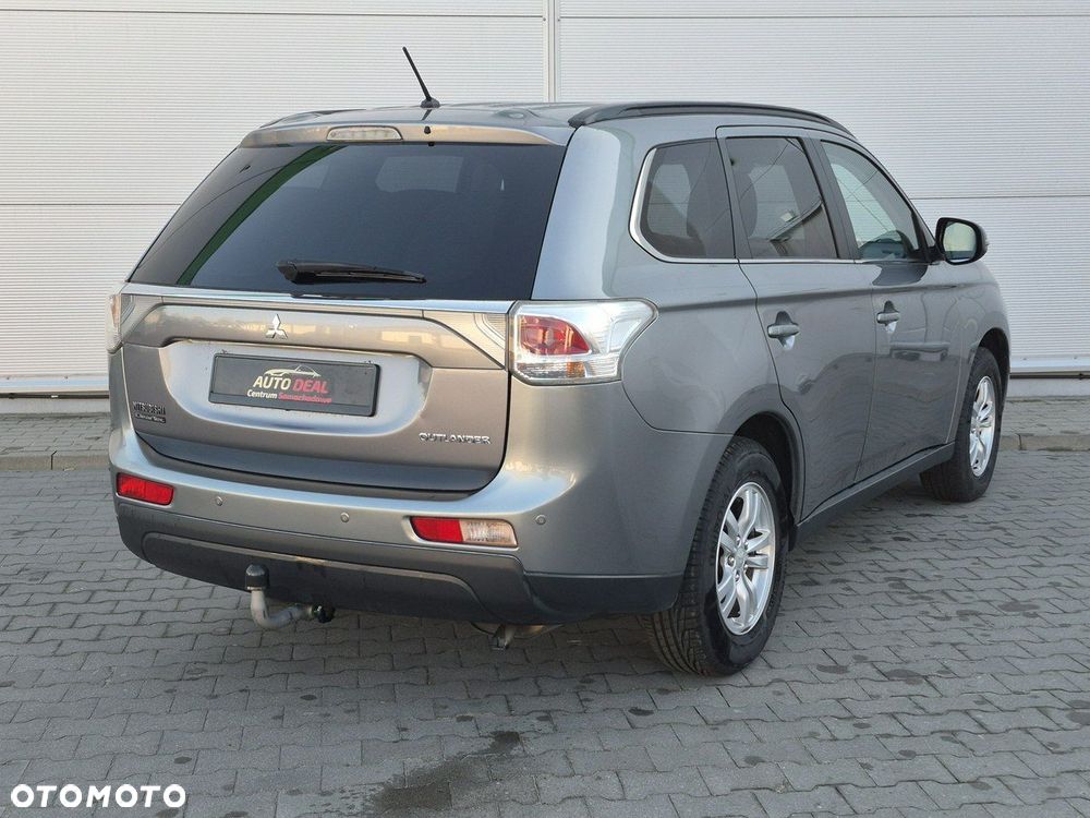 Mitsubishi Outlander - 14