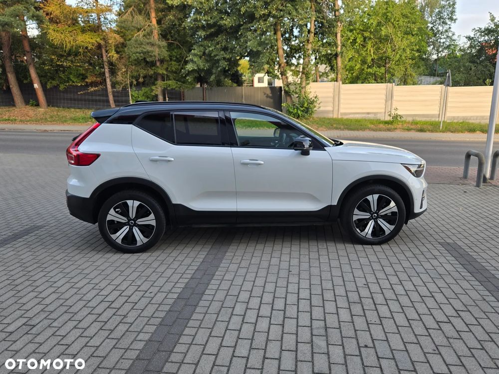 Volvo XC 40 82kWh P8 Recharge AWD Pro - 10