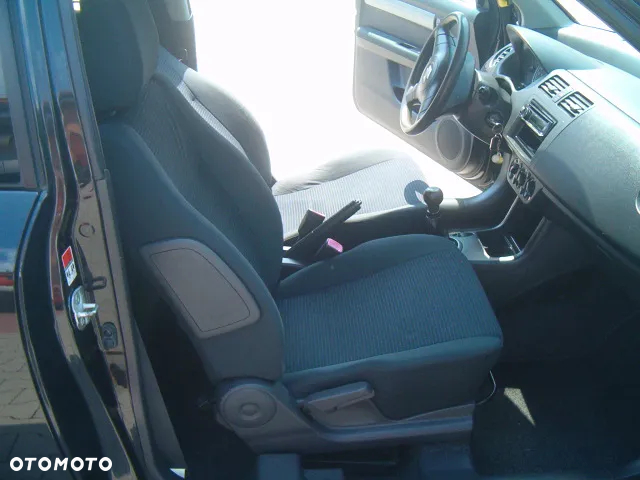Suzuki Swift - 21