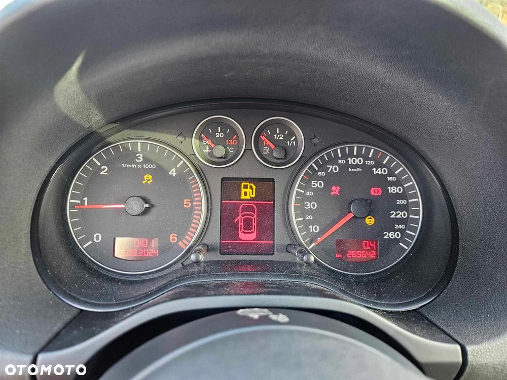 Audi A3 2.0 TDI DPF quattro S line Sportpaket - 21
