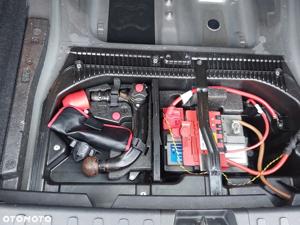 BMW X1 sDrive18i - 16