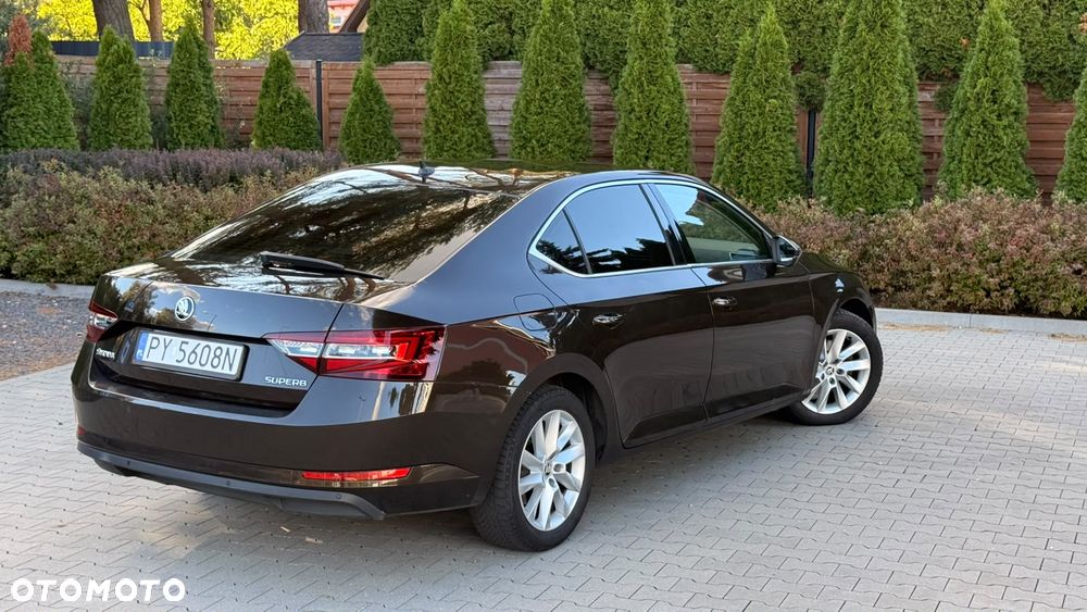 Skoda Superb 2.0 TDI Style - 18
