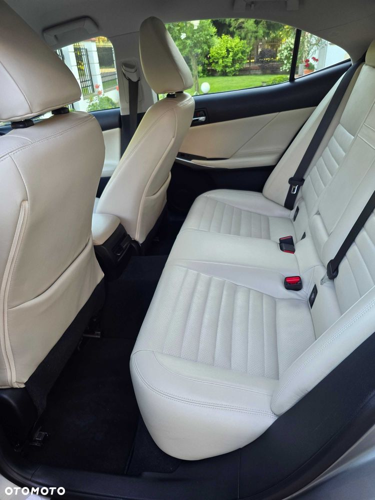 Lexus Inny - 6