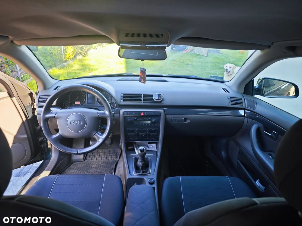 Audi A4 Avant - 4