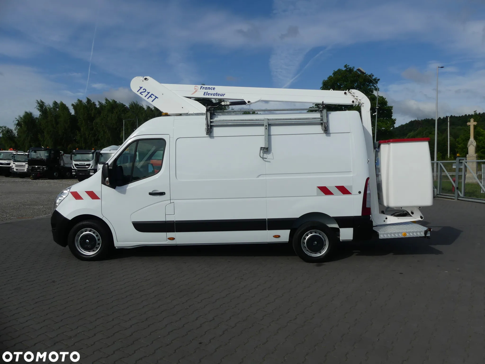 Renault MASTER / PODNOŚNIK KOSZOWY / ZWYŻKA 12M / - 6