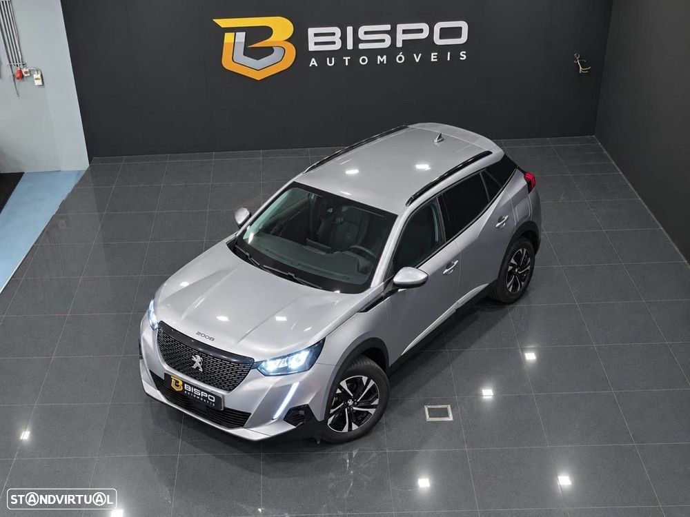 Peugeot 2008 PureTech 130 EAT8 GT — fotografia 7