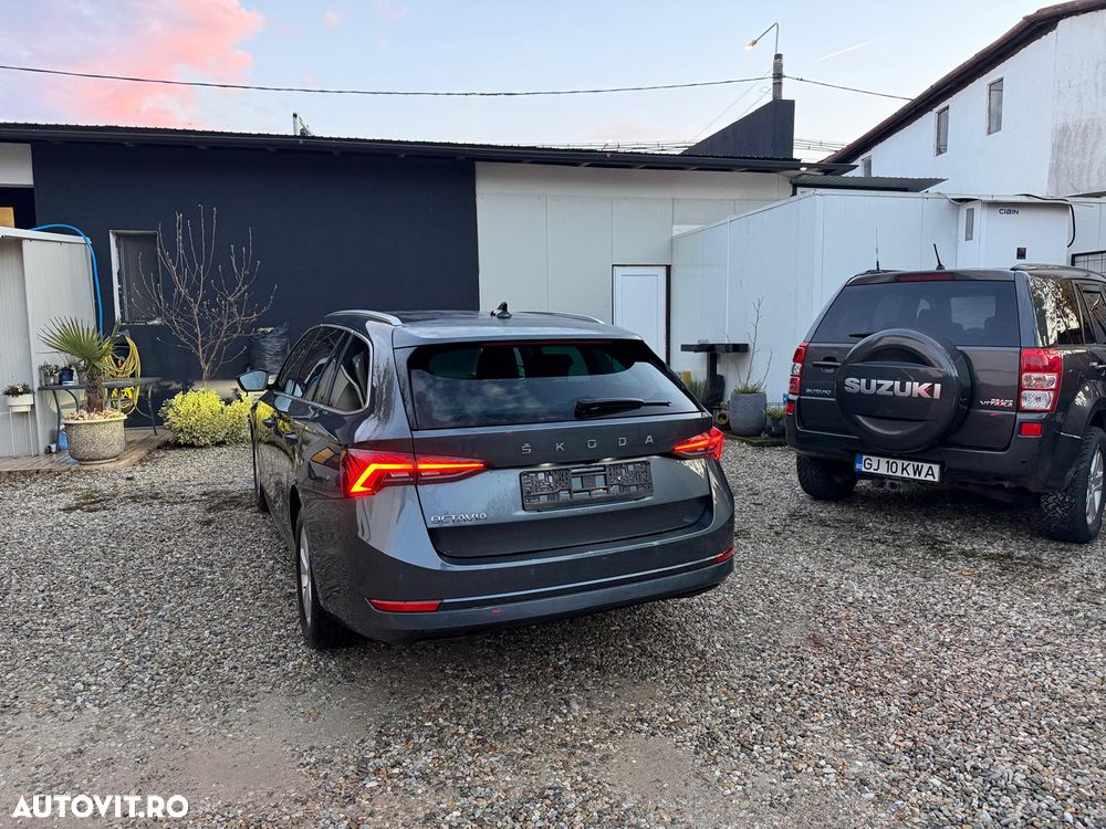 Skoda Octavia Combi 2.0 TDI Ambition - 13