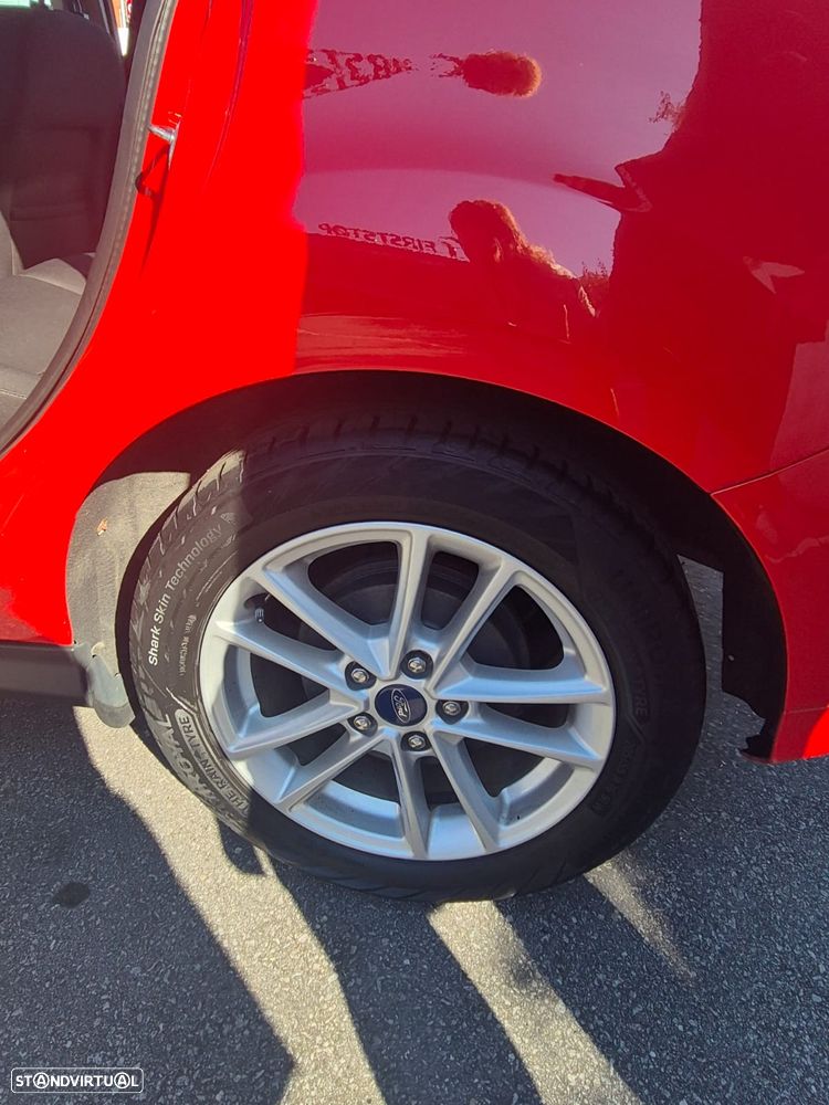 Ford Focus - 14