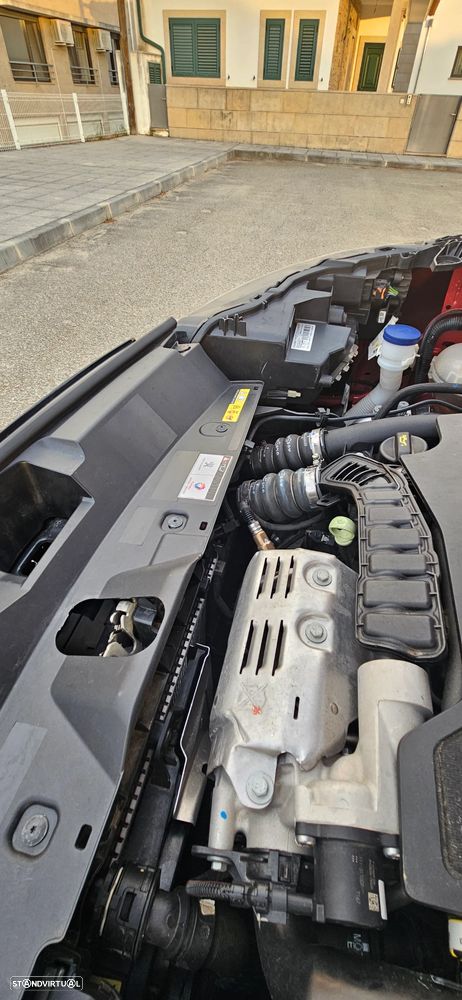 Peugeot 2008 1.2 PureTech GT EAT8 - 11