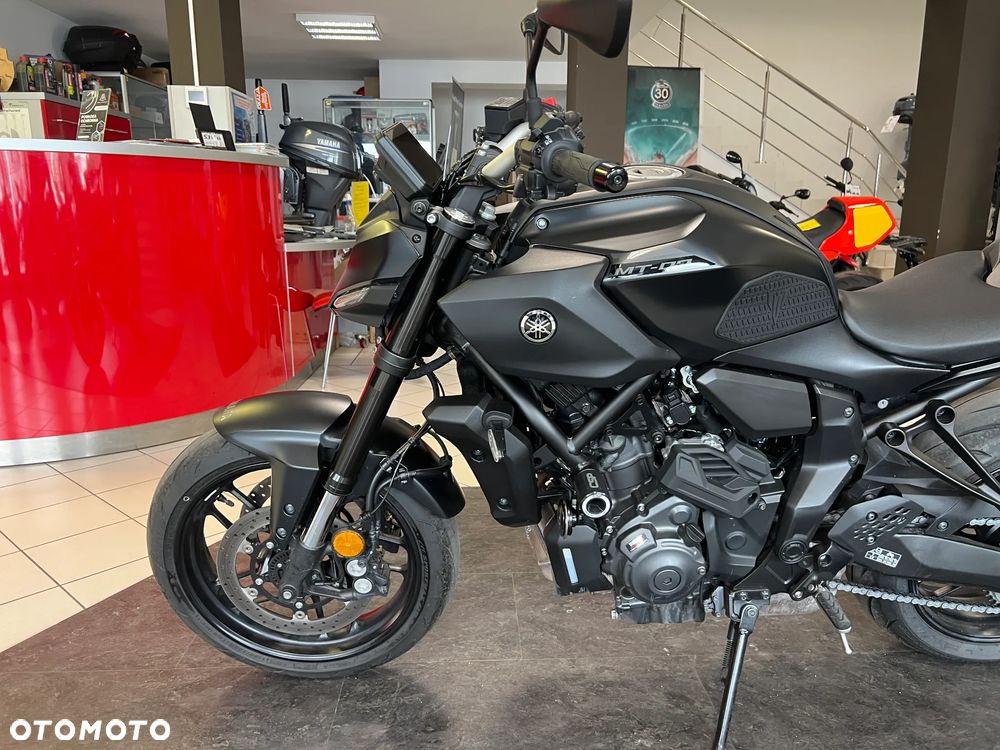 Yamaha MT - 9