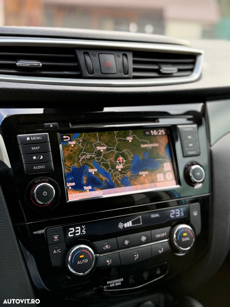 Nissan Qashqai 1.7 dCi N-CONNECTA - 26