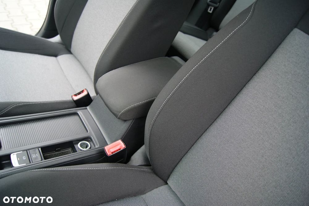 Volkswagen Golf 1.2 TSI BMT Trendline - 35