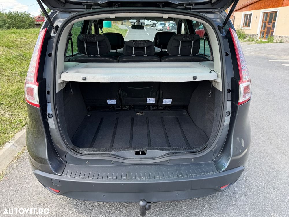 Renault Scenic - 11