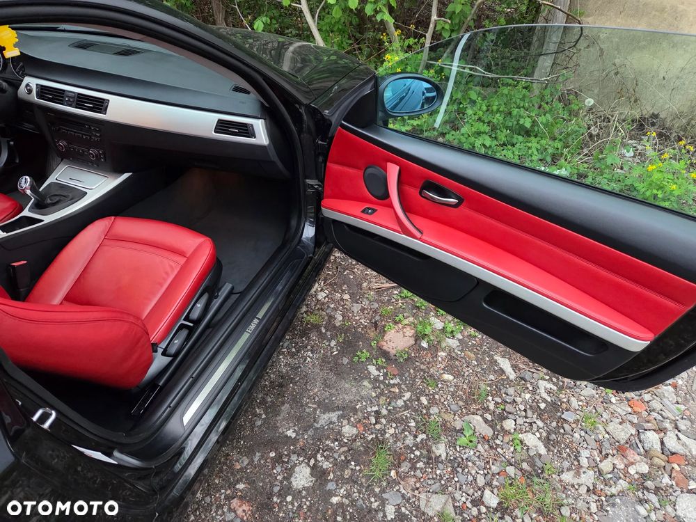 BMW Seria 3 320i - 16