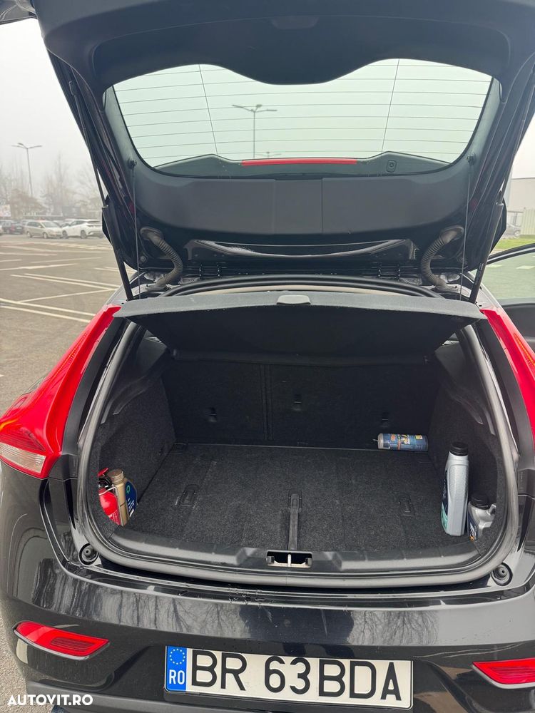 Volvo V40 D2 Aut. Kinetic - 13