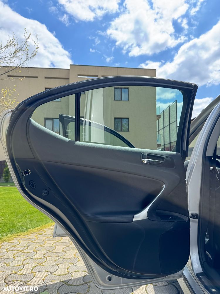 Lexus Seria IS 250 Executive Line - 20