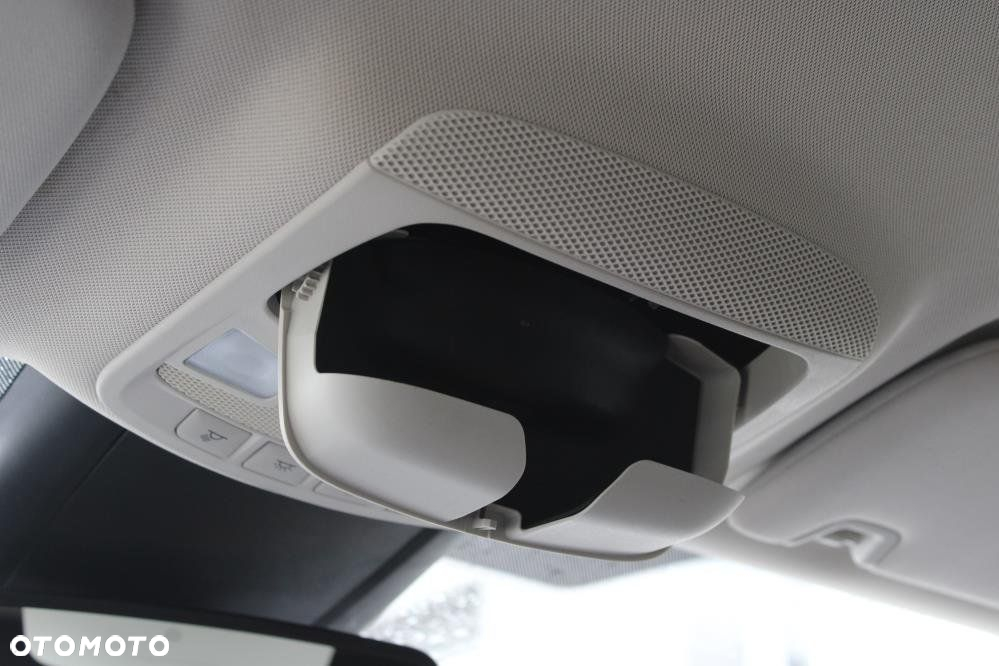 Ford S-Max - 34