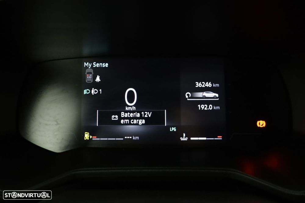 Renault Clio 1.0 TCe Techno Bi-Fuel - 15