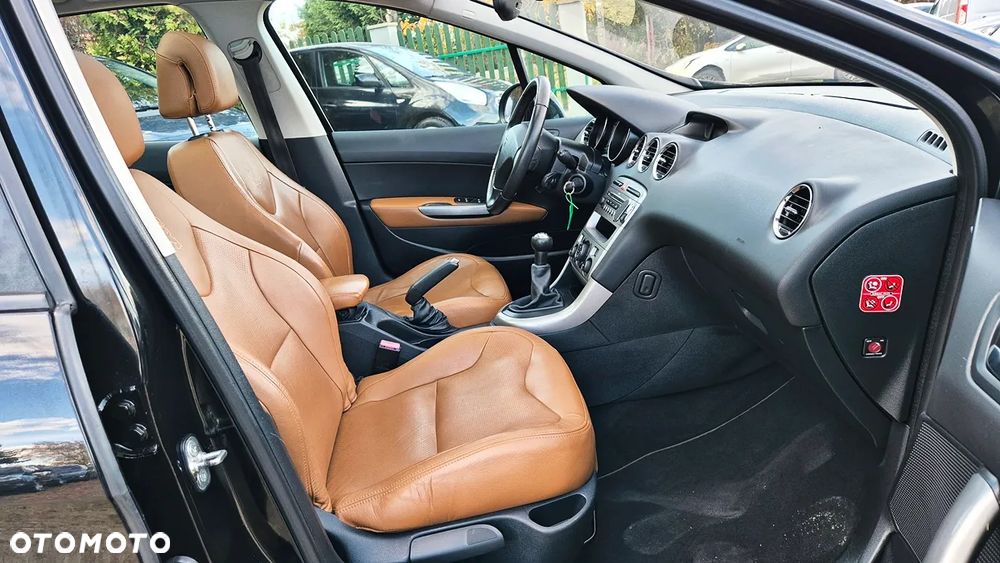 Peugeot 308 1.6 Premium Plus - 39