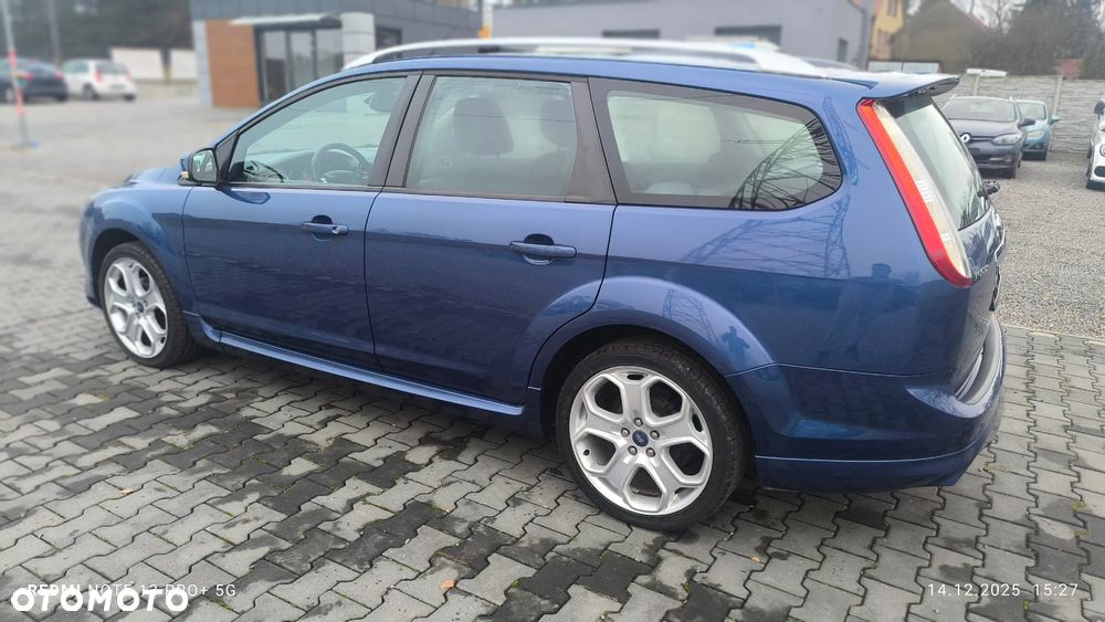 Ford Focus 1.8 Titanium - 5