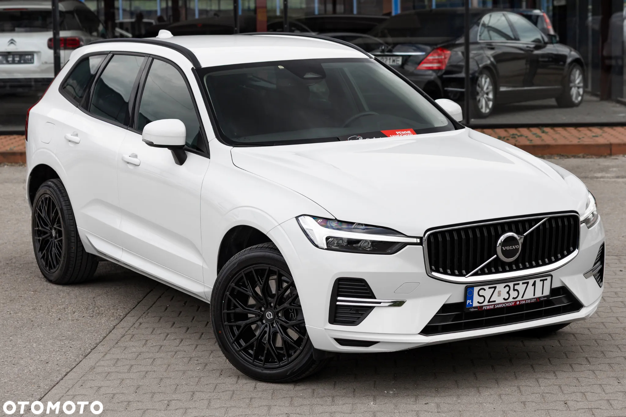 Volvo XC 60 D4 Momentum Pro - 6