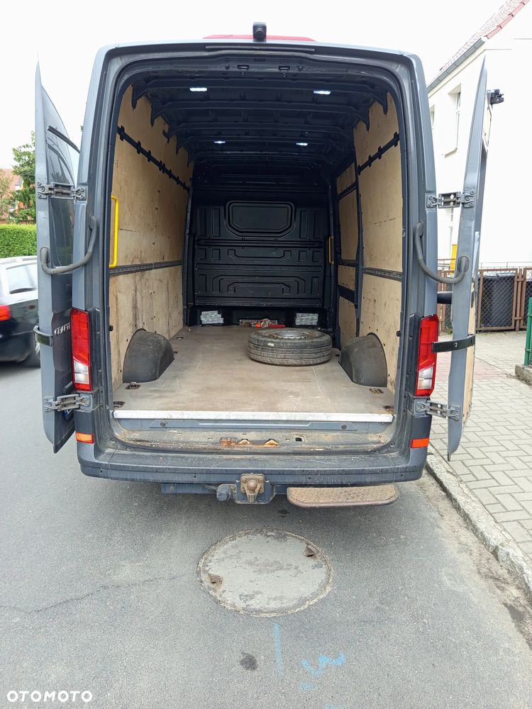 Volkswagen Crafter - 14