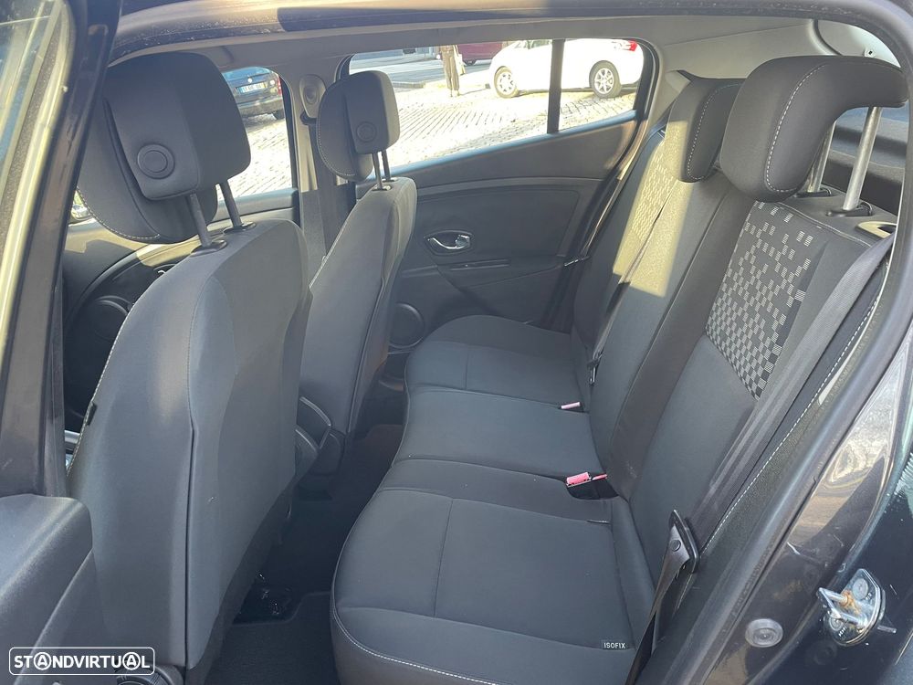 Renault Mégane 1.5 dCi Dynamique - 11