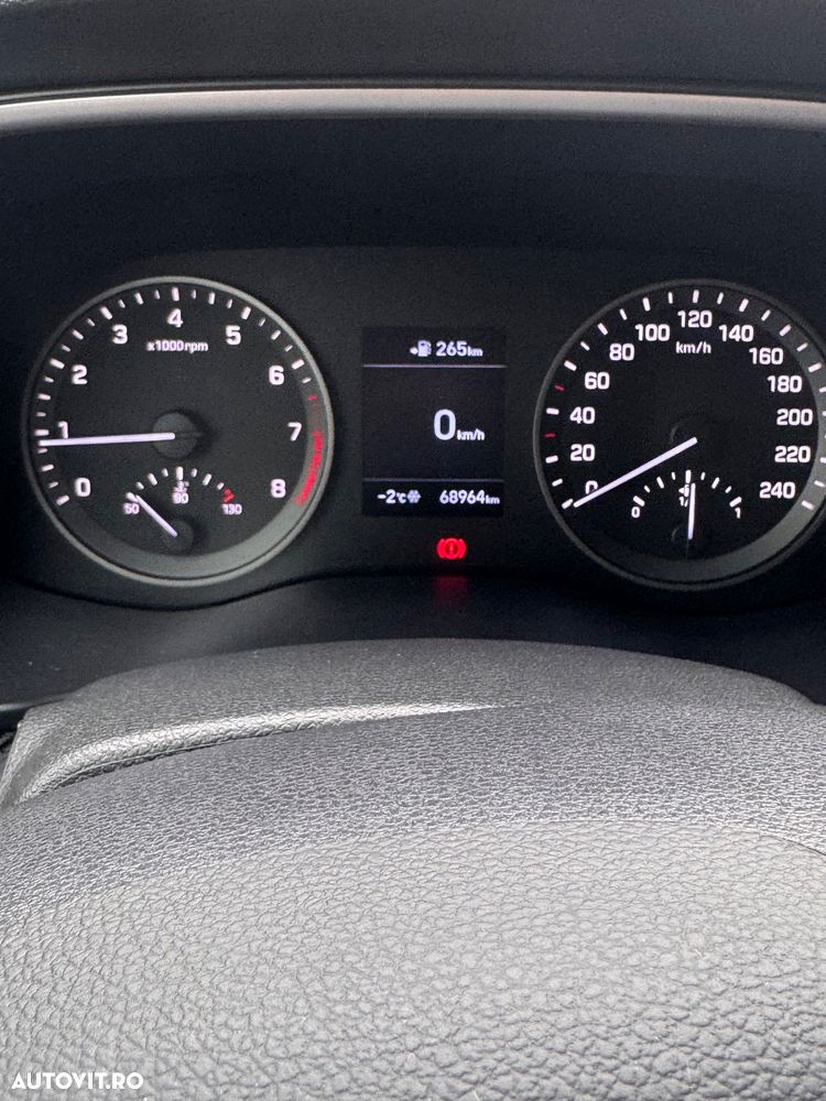 Hyundai Tucson - 2