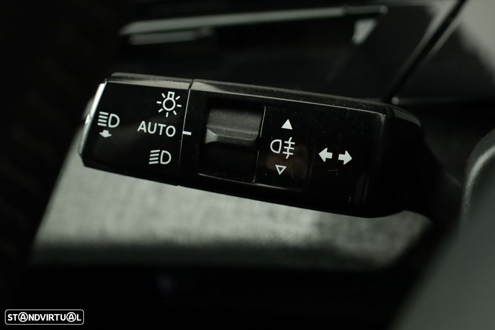 Peugeot 3008 1.2 Hybrid Allure e-DCS6 - 16