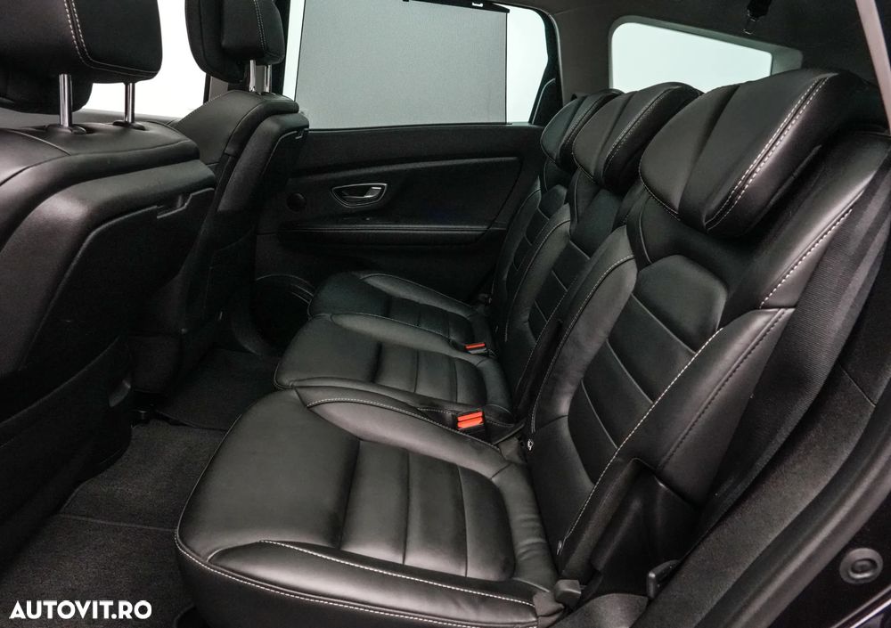 Renault Grand Scenic - 16