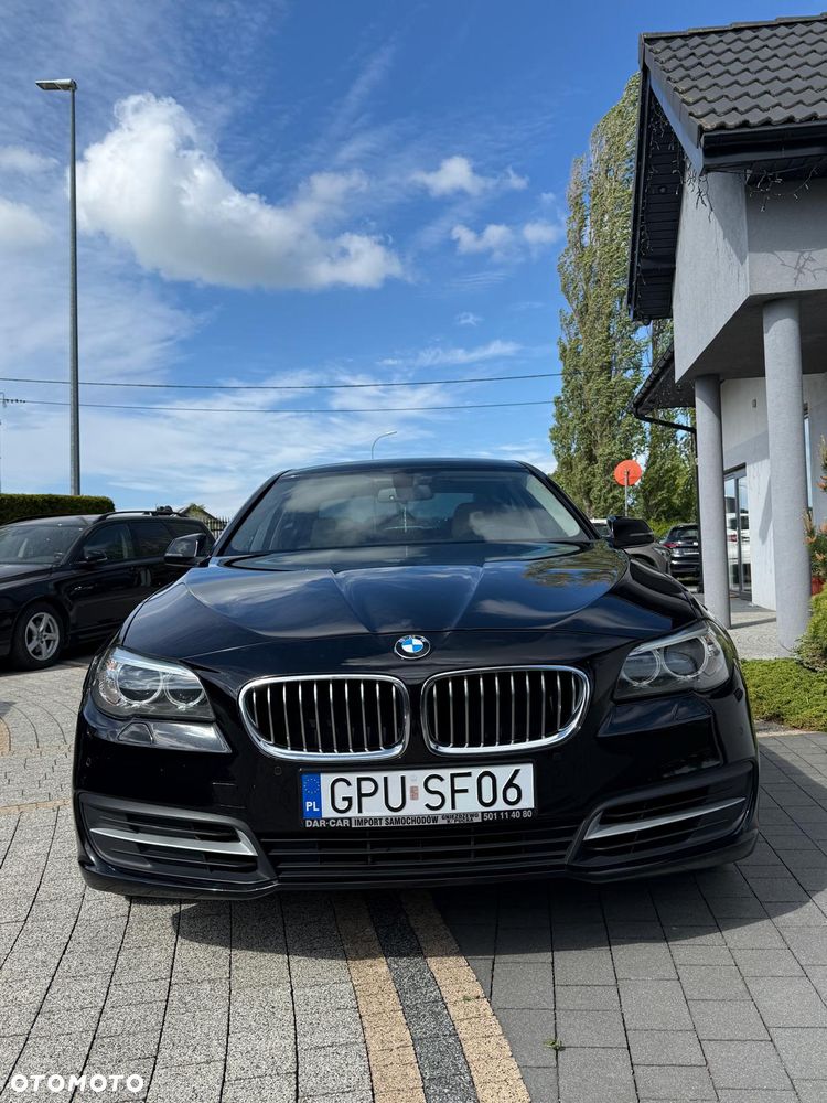 BMW Seria 5 520d xDrive - 2
